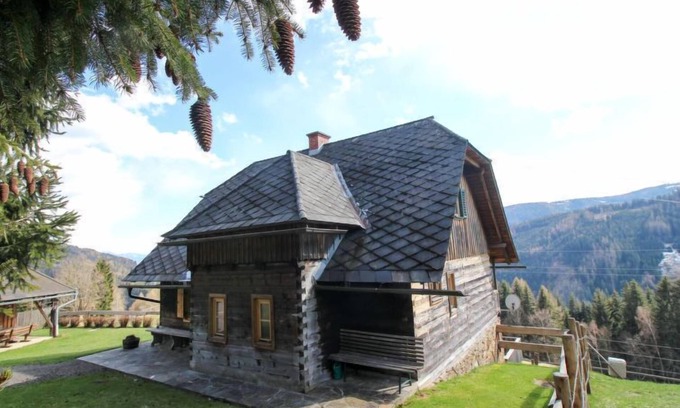 Wolfsberg Maison | Kopphütte by Interhome