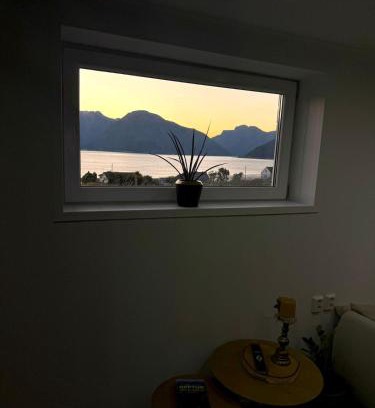 Vangsnes Appartement | Koselig ved Fjorden - Vangsnes