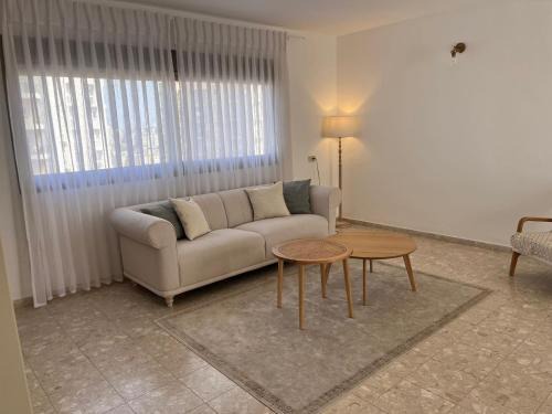 Netanya Appartement | Kosher for Passover Beachfront Apartment