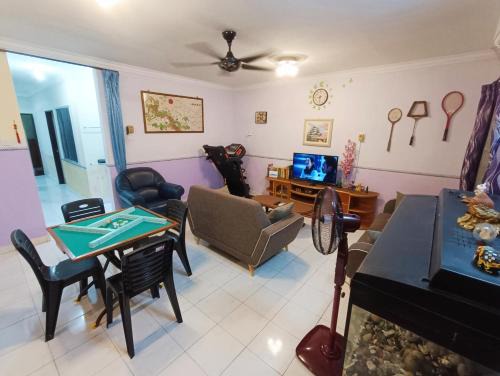 Taman Kota Laksamana Maison | Kota 3BR Townhouse 5 Pax - TVBox/Mahjong/Jonker