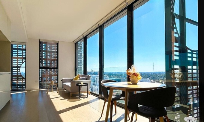 St. Leonards Appartement | KozyGuru |St Leonards | 1 Bed Best Location and View