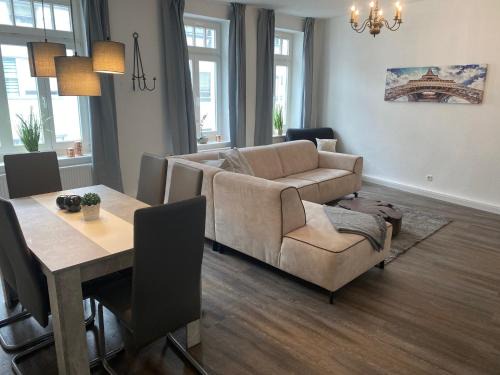 Rostock Appartement | KRABBENNEST Ferienwohnung mit Whirlpool und Infrarotsauna zentral