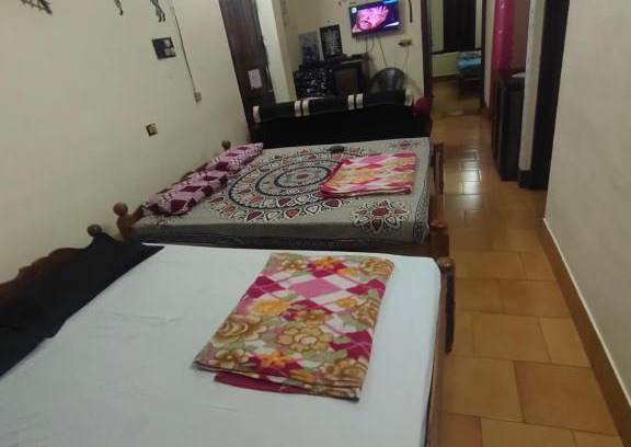 Kuppaayil Appartement | KRISHNA ROYAL Temple view