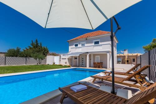Visocane Maison | Kristina holiday home with private swimmingpool