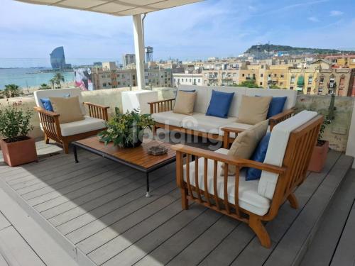 Barceloneta Appartement | Kronos on the Beach Attic Suite