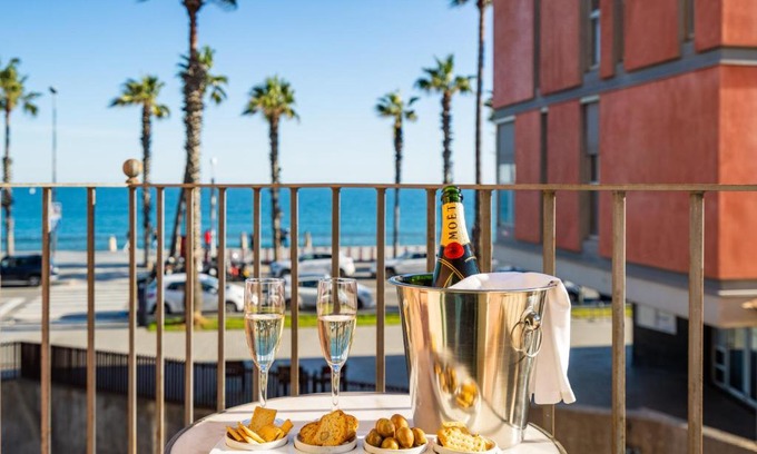 Barceloneta Appartement | Kronos on the Beach suite 1