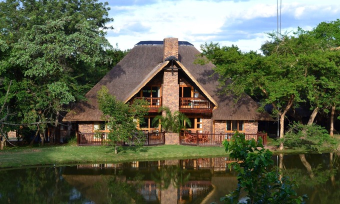 Hazyview Chalet De Ski | Hébergement haut de gamme dans un complexe de golf primé près du parc Kruger