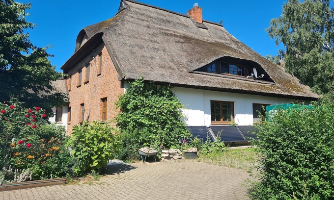 Hof Redentin Appartement | Bel appartement dans une ferme au toit de chaume