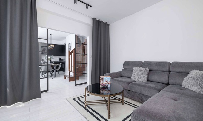 Wieliczka Maison | Krzyszkowicka 55A | Wieliczka | Spacious Apartment | AC | Parking