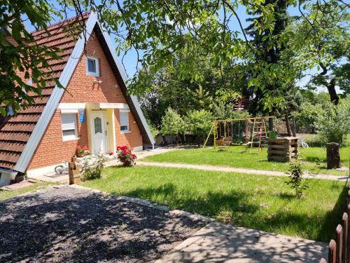 Opatovac Maison | Kuća za odmor Apathy