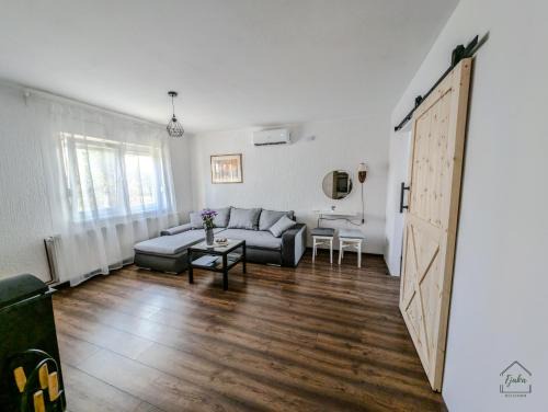 Sotin Maison | Kuća za odmor Fjaka