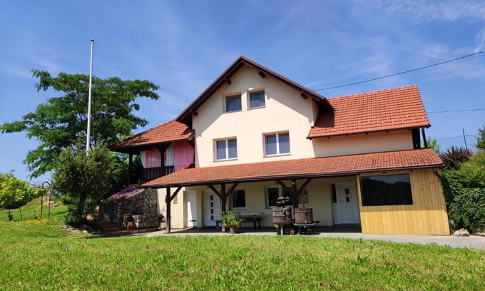 Pakrac Villa | KUĆA ZA ODMOR GRUNT