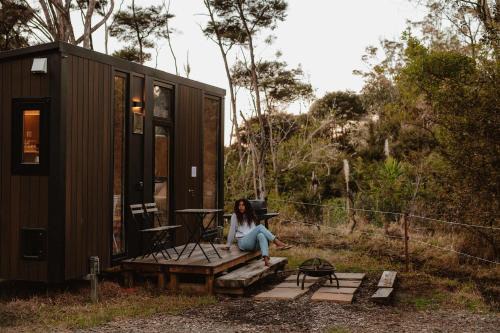 Kuaotunu Maison | Kūaotunu Cabin 1 by Tiny Away
