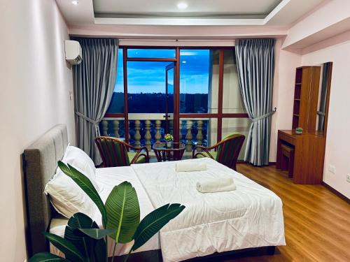 Kampung Surabaya Appartement | Kuching City Center Riverbank Suites With Marvelous River View