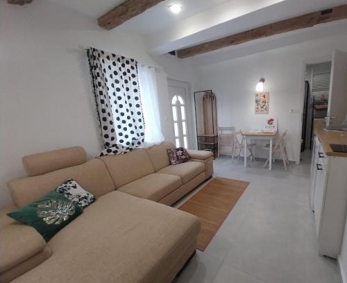 Siklos Appartement | KukoriQ 2 Apartman