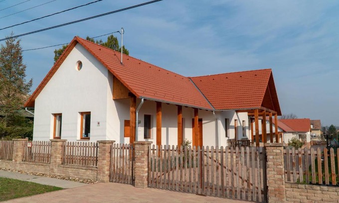 Vertesboglar Maison | Kun Pista Vendégház II