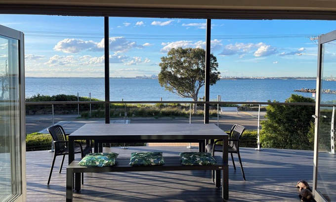 Kurnell Maison | Kurnell Waterfront home. nBayView. Just a few steps to calm beach.