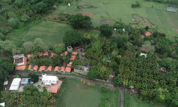 Courtallam Station Balnéaire | Kuttralam Resorts