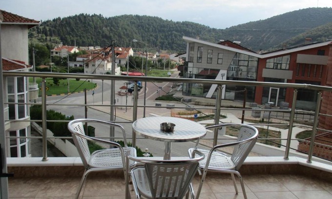 Kastoria Maison | Kyknos De Luxe Suites & Rooms