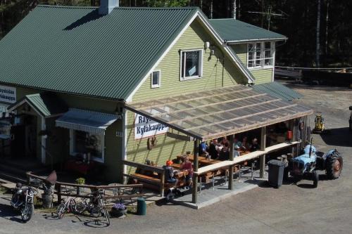 Rayskala Auberge | Kyläkaupan Motelli