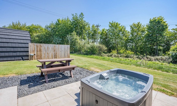 Coldstream Cottage | Kyloe Glamping Pod (Pet Friendly)