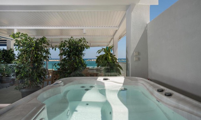 Kolymbari Appartement | Kyma Accommodation Beachfront apartments