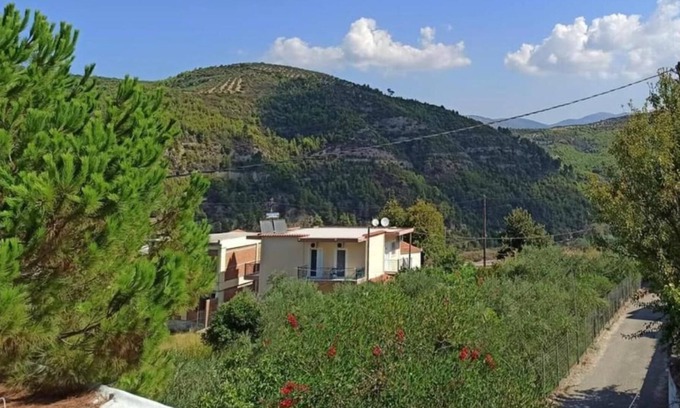 Lepreo Maison | Kyparissía Karyes Home