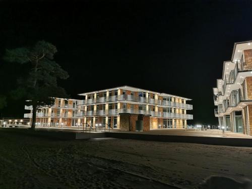 Aahus Appartement | Lägenhet på stranden i Åhus med havsutsikt och närhet till Spa & utomhuspool
