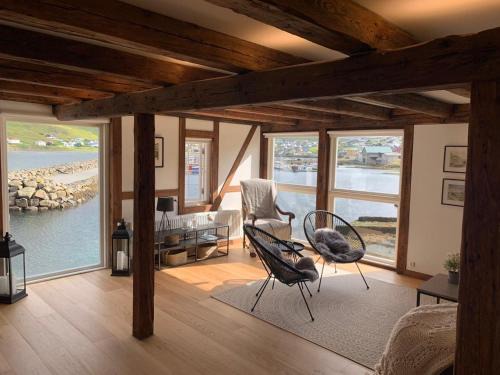 Sorvagur Appartement | Løðupakkhúsið - Historical Warehouse - Mid Floor