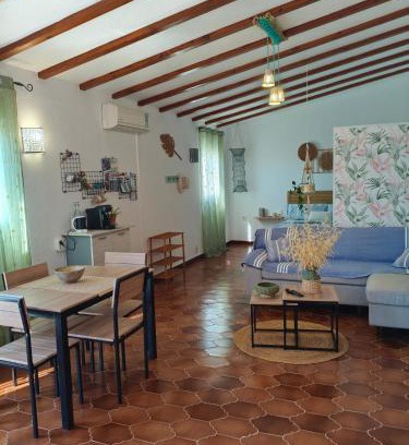 Sant Jaume d'Enveja Appartement | L'àtic dels flamencs