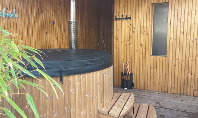 Lamotte-Beuvron Chalet De Ski | L'échappée Boréale, agréable chalet et son spa nordique