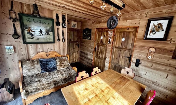 Saint-Laurent-en-Grandvaux Chalet De Ski | l'écureuil
