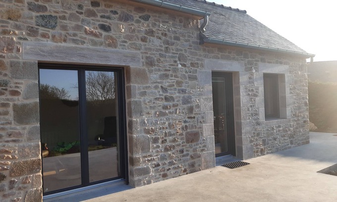 Plevenon Maison | L écurie gite à la ferme à 2 pas de la mer