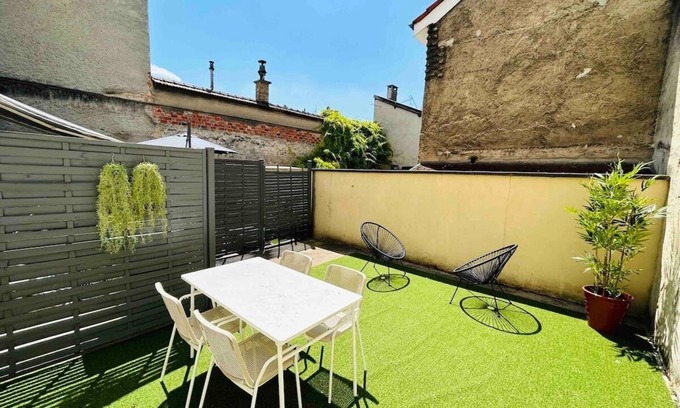 Reims Appartement | L’élégant Courcelles | Cour Privée | Centre-ville
