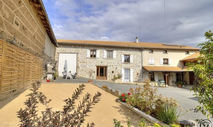 Trades Maison | L'Étable - TRADES/DEUX GROSNES