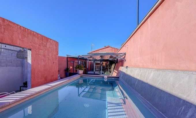 Roquefort-la-Bedoule Appartement | L’Abri des Regards - Piscine et jacuzzi