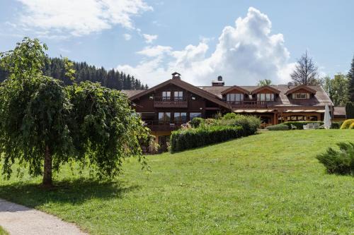 Cruseilles Hôtel | L'Arborescence