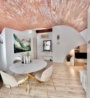 Castro Maison | L'Arco sul Lago - Deluxe Apartment