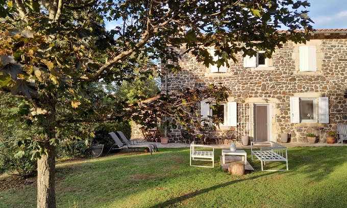 Solignac-sur-Loire Maison | L'atelier de MussicMaison de vacances en Haute-Loire - A 15 min du Puy-en-Velay