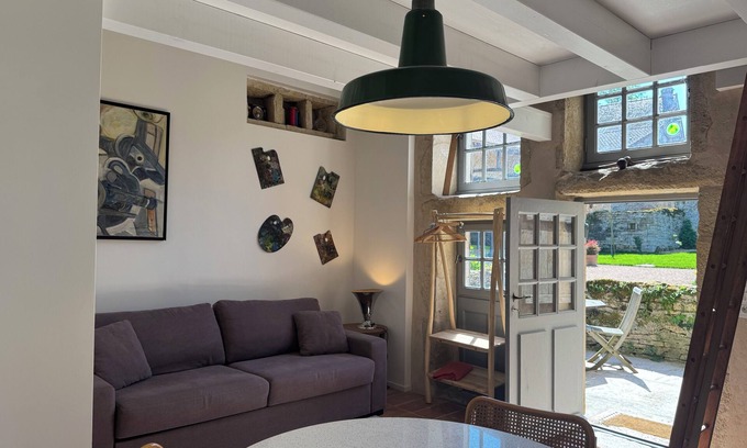 Chapaize Appartement | L'Atelier de la Tour Chapaize! Breathtaking view of the church