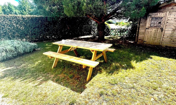 Sainte-Cecile-Plage Maison | L'échappée D'opale - Walking distance to the beach, house with garden