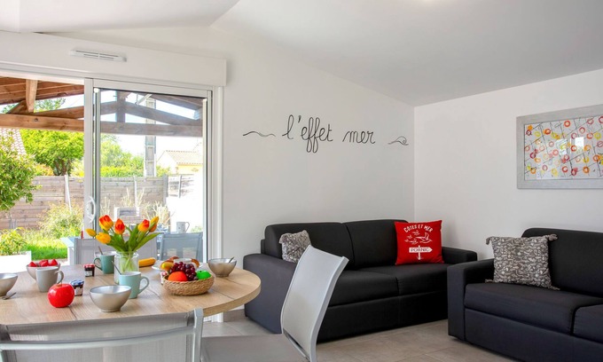 La Bernerie-en-Retz Maison | L'Effet Mer by Interhome