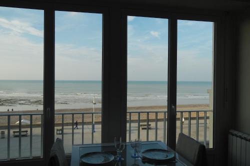 Le Treport Appartement | L' entre mer et falaise