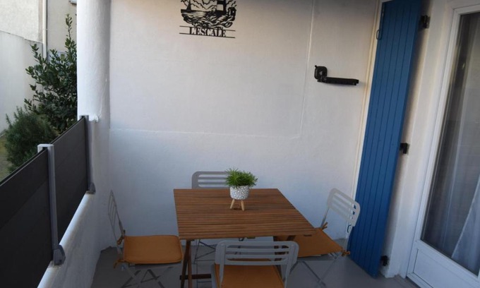 Fos-sur-Mer Appartement | L' Escale Plage 50m ,CLIM, WIFI, BOX TV