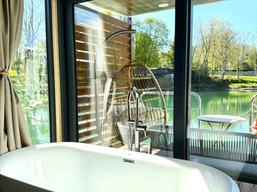 La Ferte-sous-Jouarre Hôtel | L'Escale Royale La Ferté-sous-Jouarre Marne Meaux
