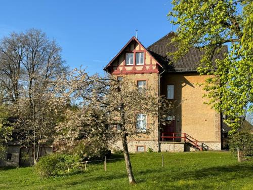 Schmidtheim Appartement | L' Extravagante im Garten von Schloss Schmidtheim