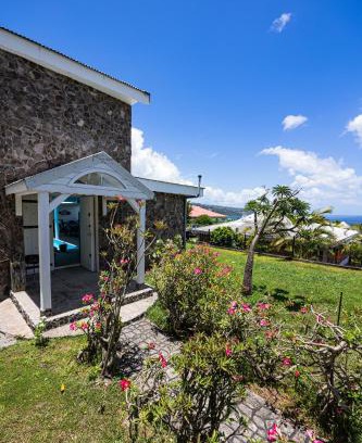 Saint-Pierre Lit Et Petit-Déjeuner | L'Hacienda