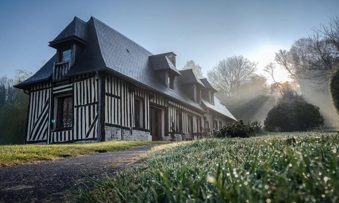 Honfleur Lit Et Petit-Déjeuner | L'Herbe Haute
