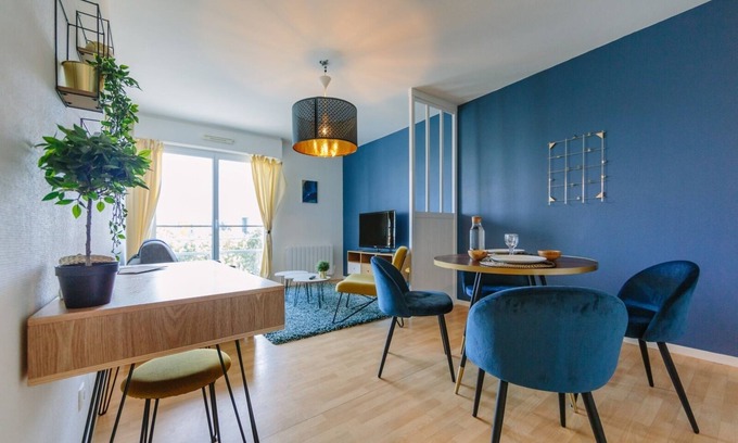 Vieux Malakoff Appartement | L'Idylle : T2 Standing / Cité des Congrès / Gare