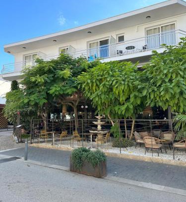 Tossa de Mar Hôtel | L'Illa Hotel